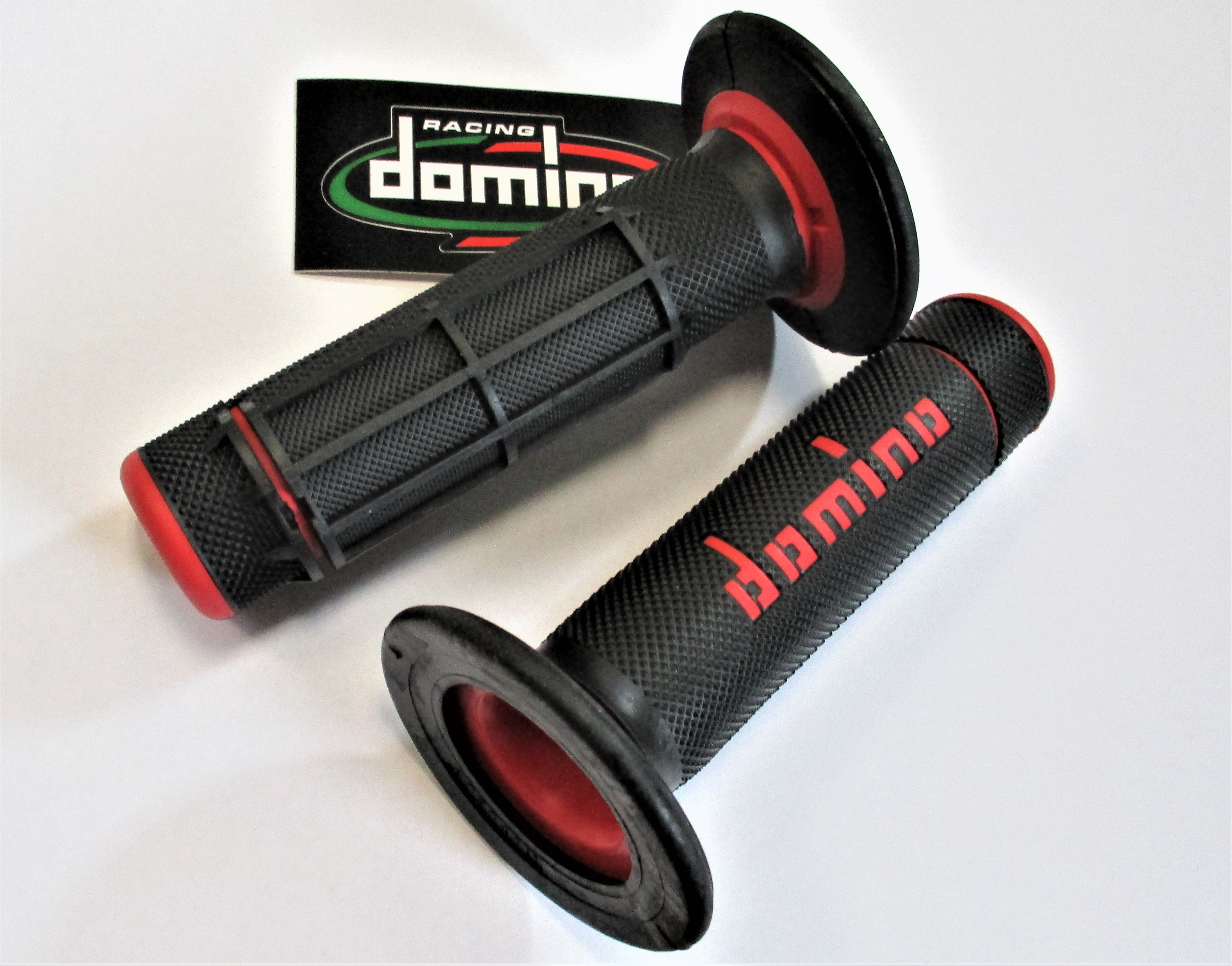 DOMINO GRIP SET OFF ROAD TWO-COLOUR BLACK/RED